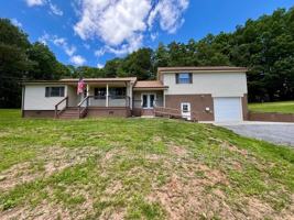 featured image of 1719 Reed Rd