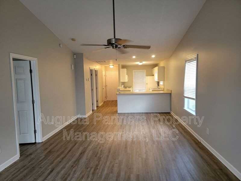 1234 Longpoint Dr - Photo 3 of 14