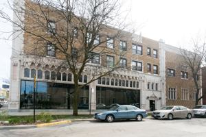 featured image of 1211 W Elmdale Ave #2L