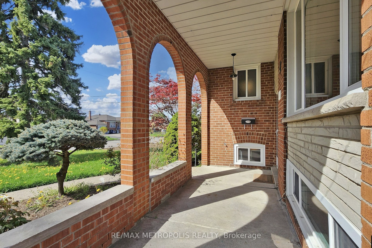 50 Langholm Drive - Photo 2 of 13