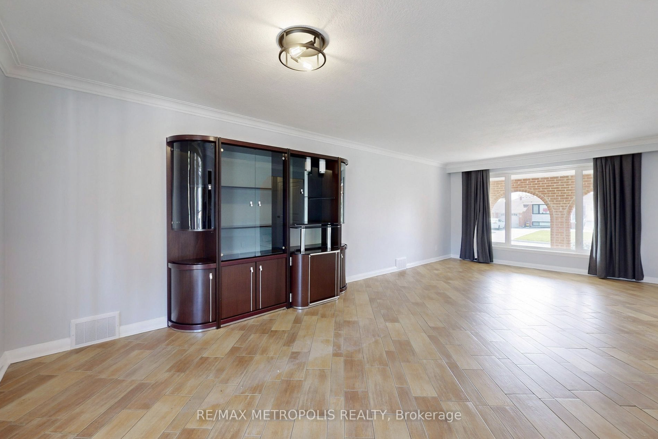 50 Langholm Drive - Photo 3 of 13