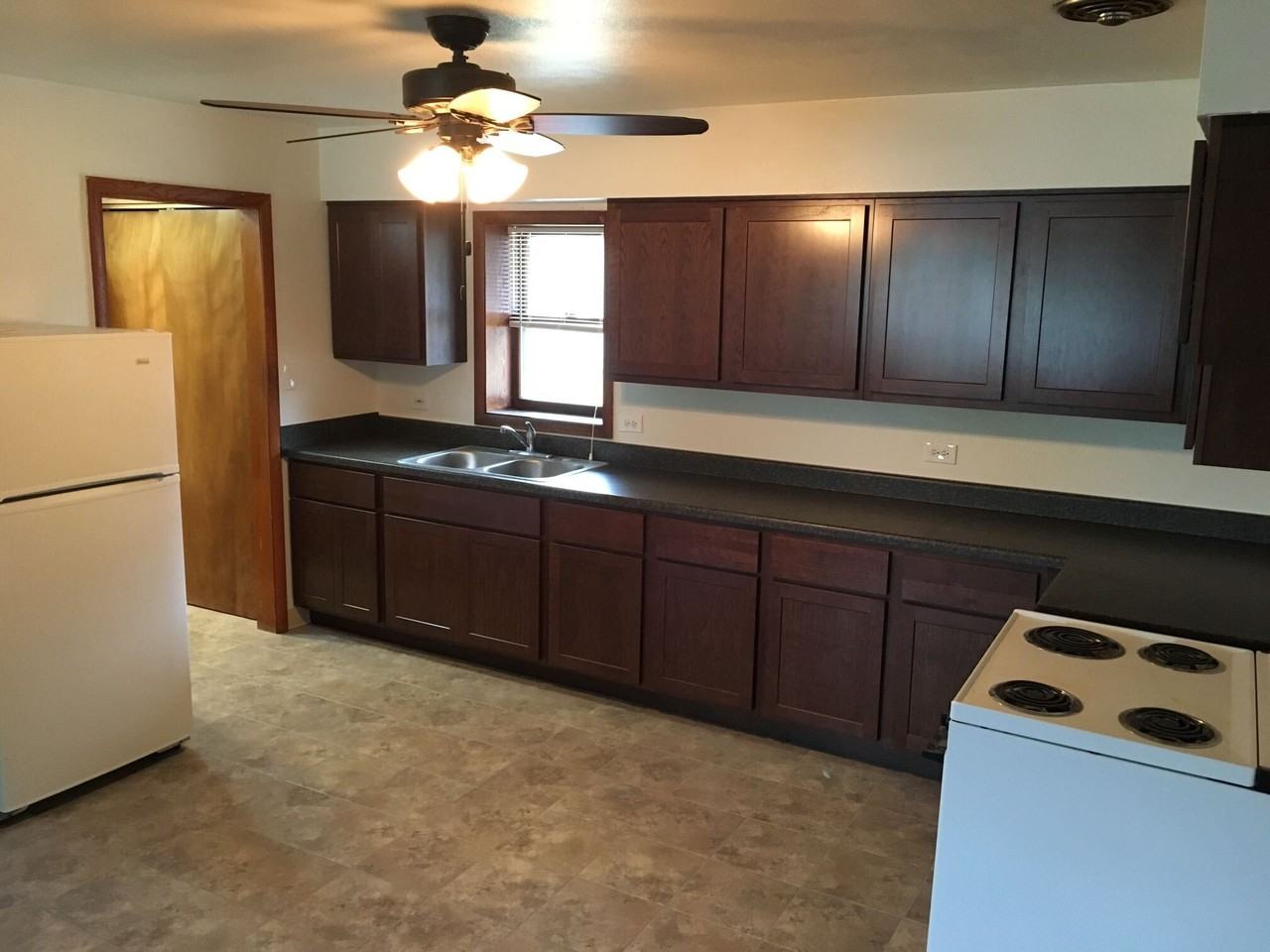 HERVEY AND 17TH - Photo 2 of 10