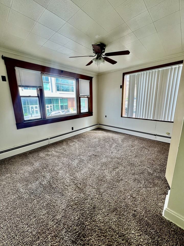 66 High Street - Photo 4 of 16