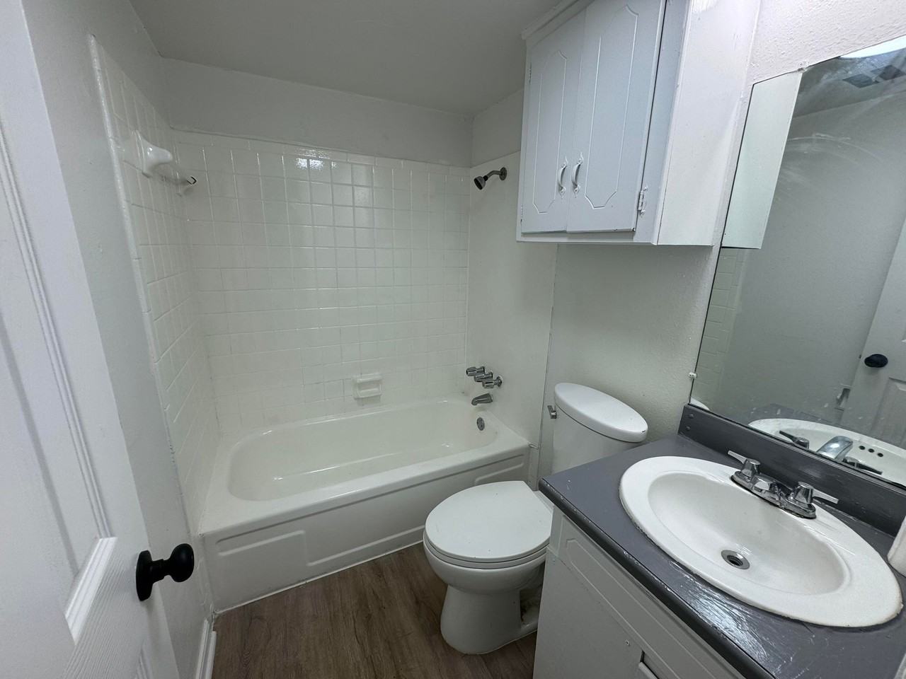 5825 Northwest 34th Street - Photo 6 of 30