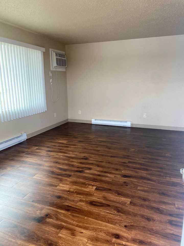 7284 Sutton Drive - Photo 5 of 19