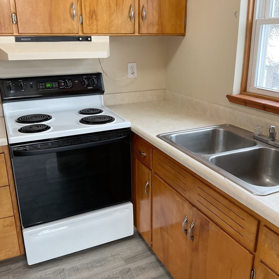 Sundquist Apartments - Photo 7 of 20