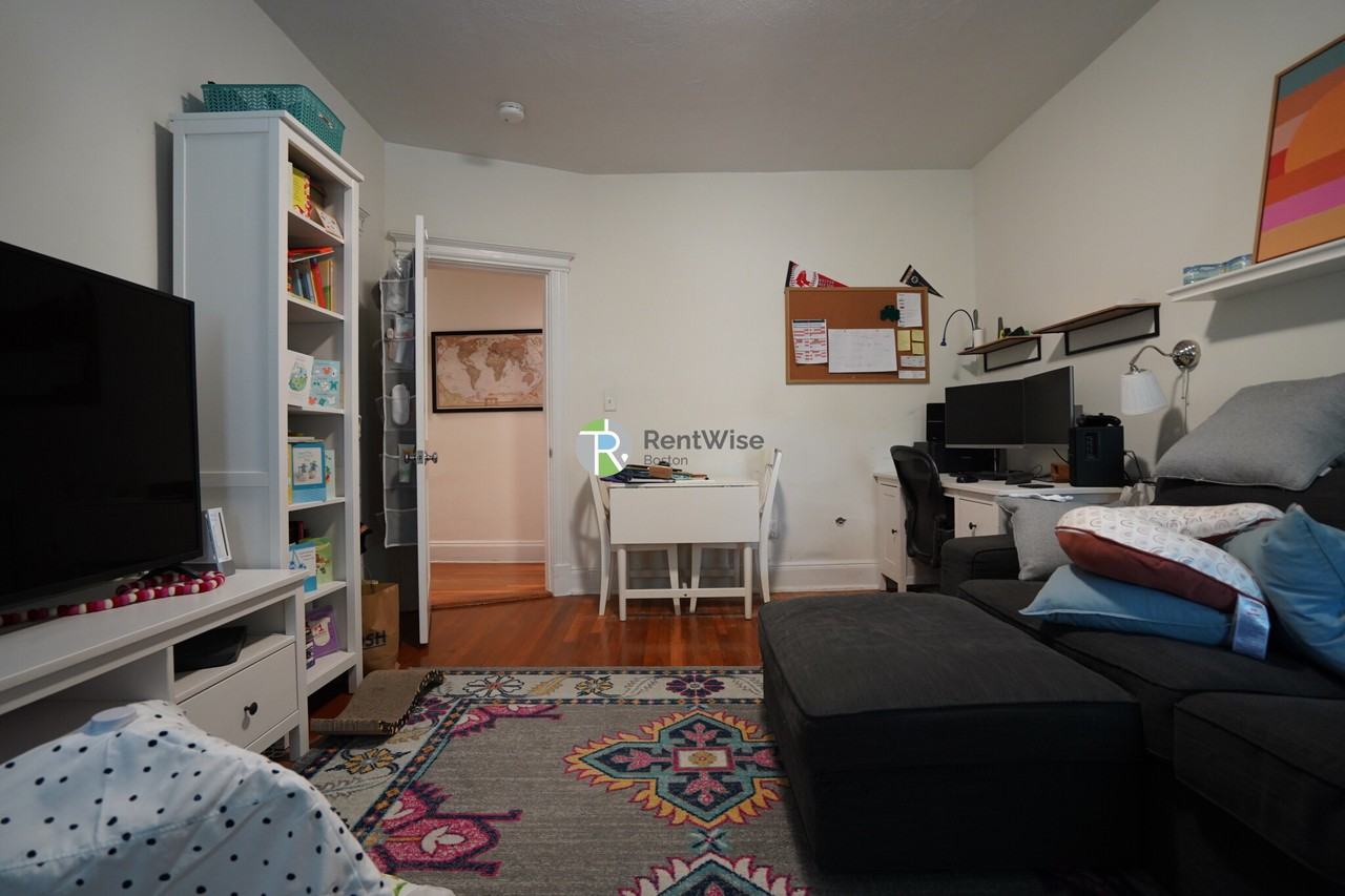 82 Brainerd Rd #16 - Photo 3 of 14
