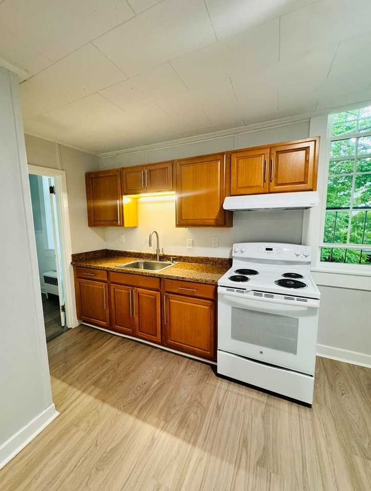 40 Pond Street - Photo 5 of 20