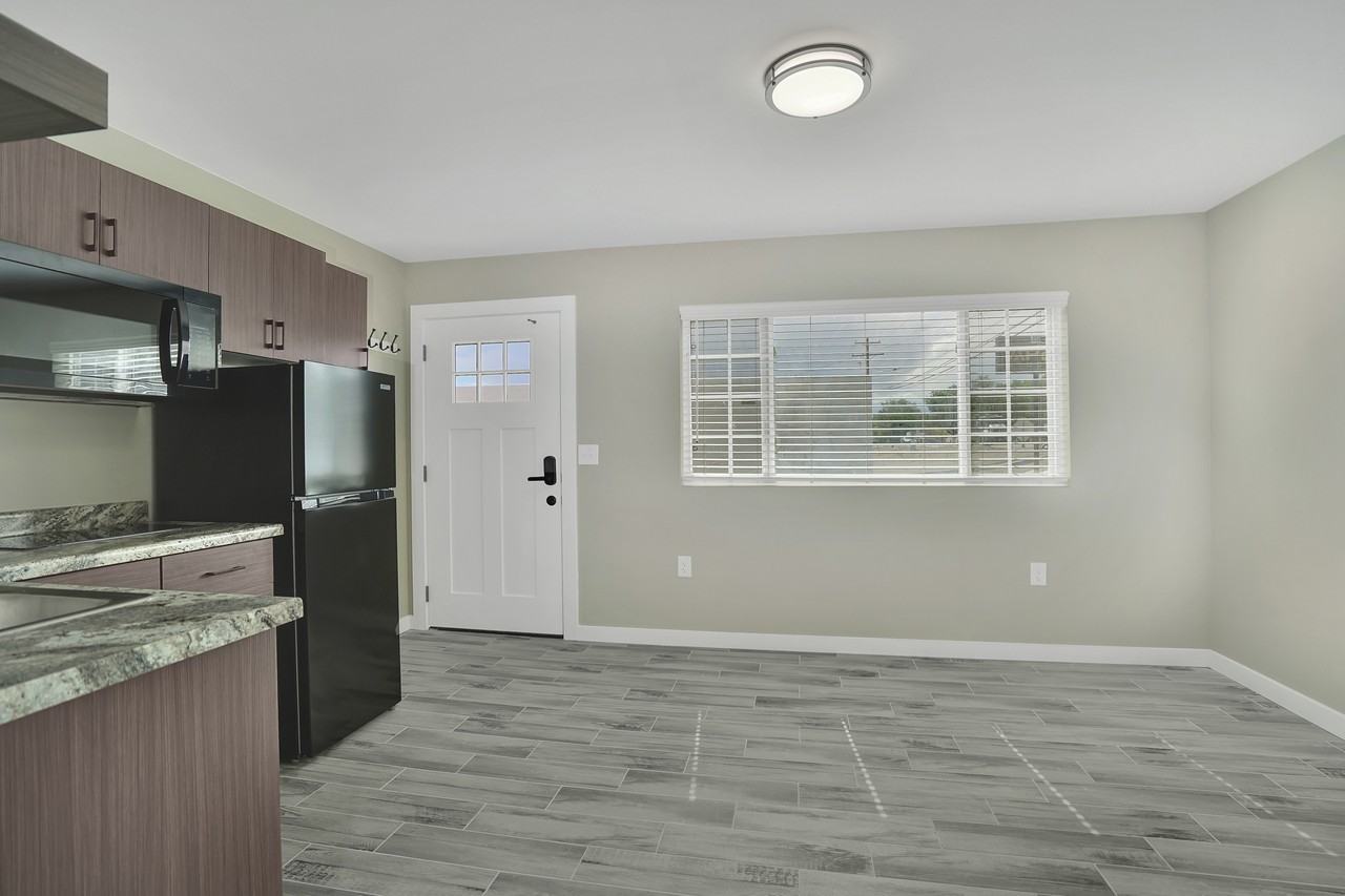 Apex Studio Apartments - Photo 3 of 10