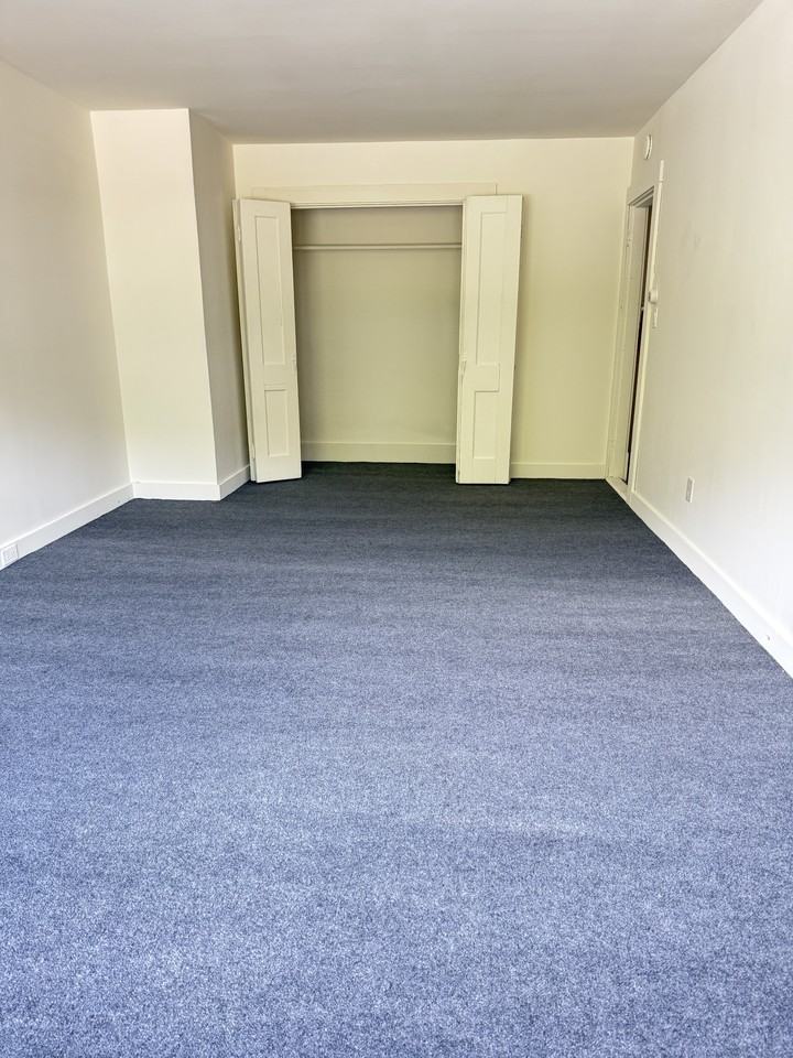 132 Mt Forist - 598 Third Ave - Photo 3 of 7