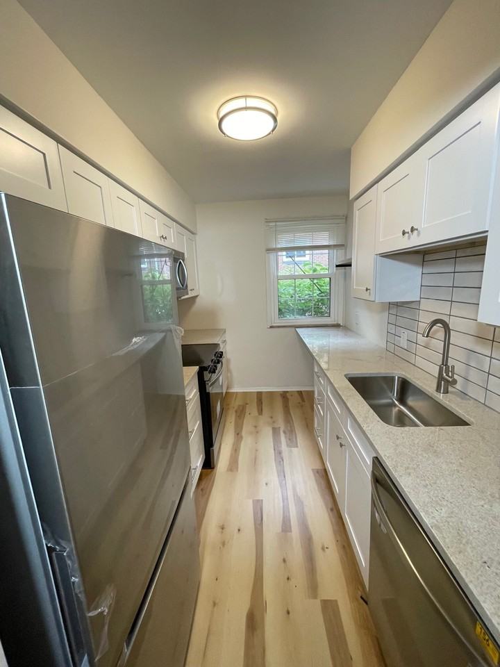 3255 Warrensville Center Road - Photo 2 of 21