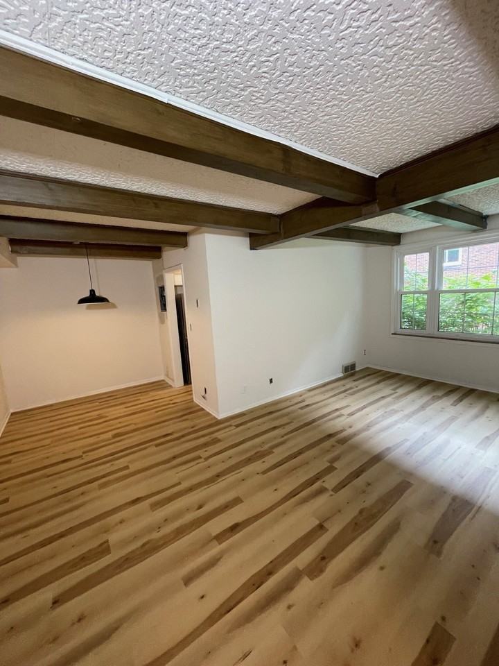 3255 Warrensville Center Road - Photo 6 of 21