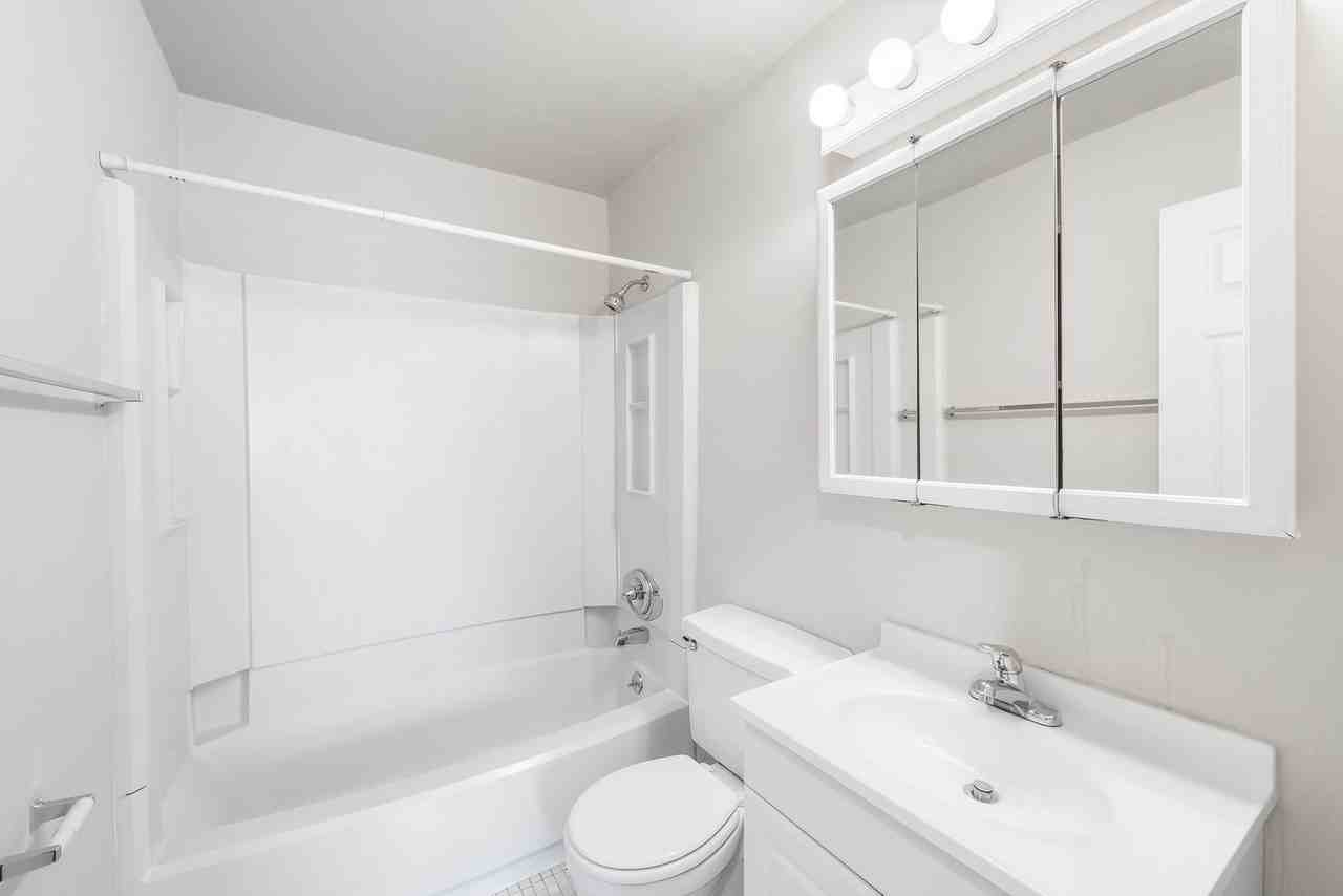 The Yorklyn Apartments and Townhomes - Photo 7 of 25