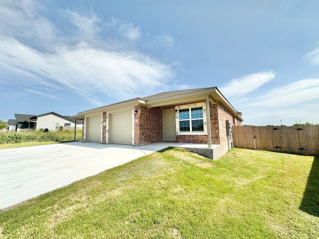 306 Dolphin Dr Unit B - Photo 2 of 35