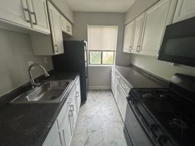 6 Galveston St Sw #303 - Photo 1 of 1