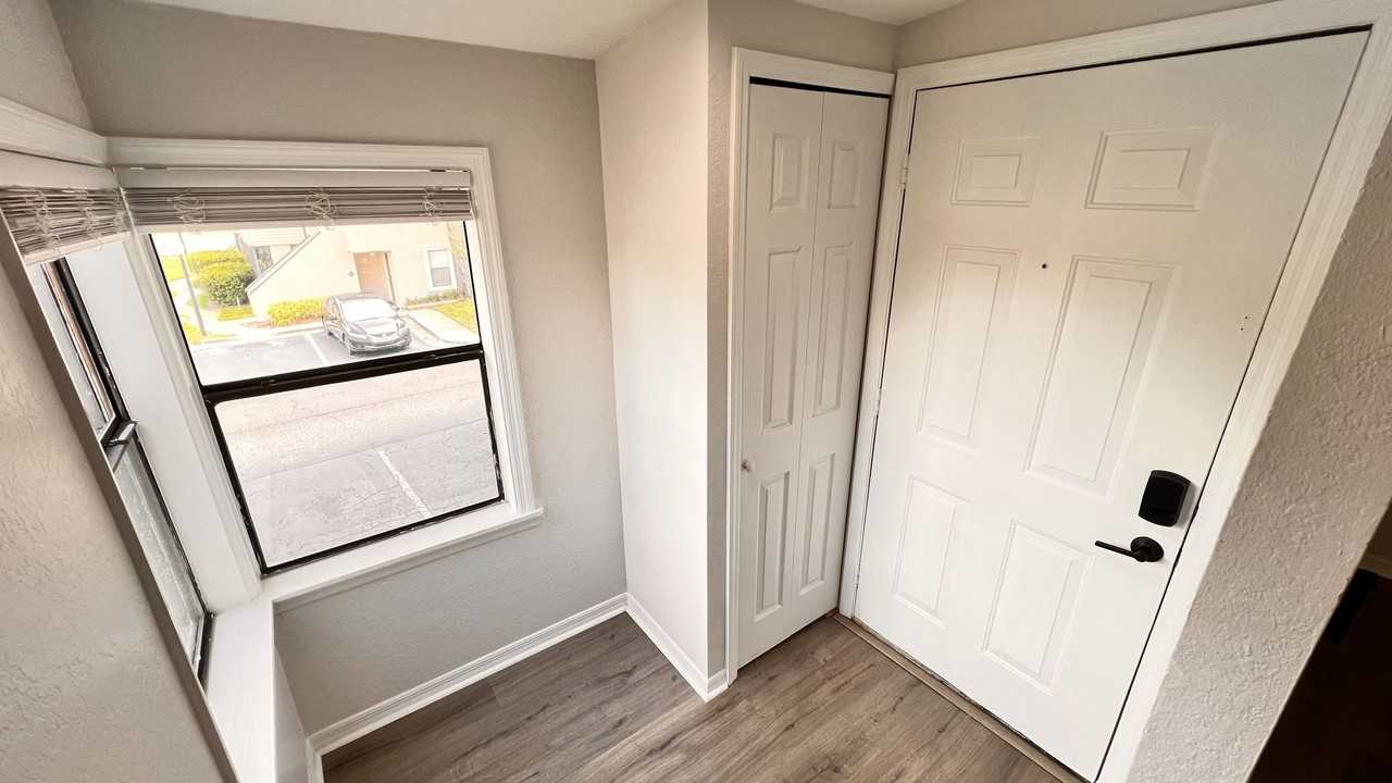 3043 Antique Oaks Cir #170 - Photo 3 of 35