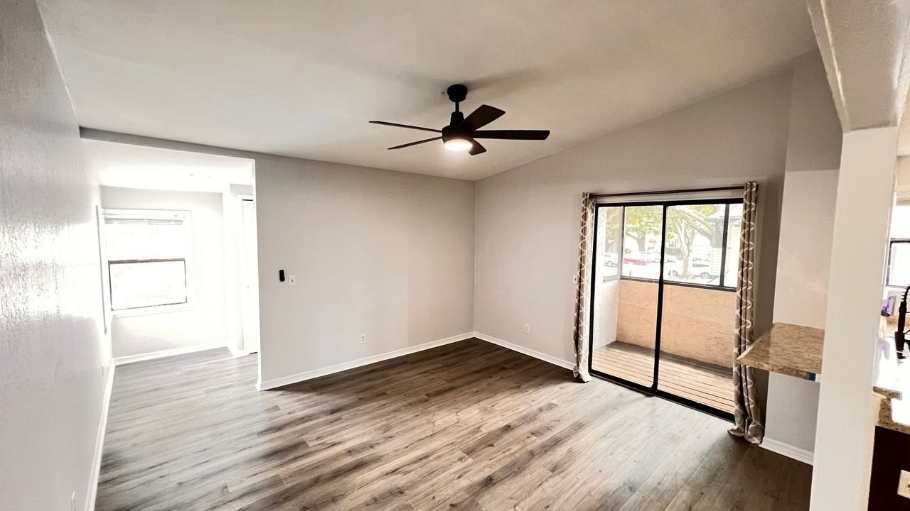 3043 Antique Oaks Cir #170 - Photo 5 of 35