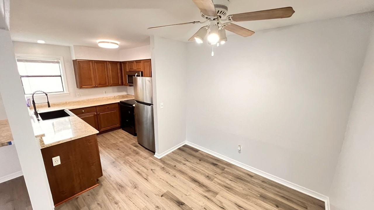 3043 Antique Oaks Cir #170 - Photo 7 of 36