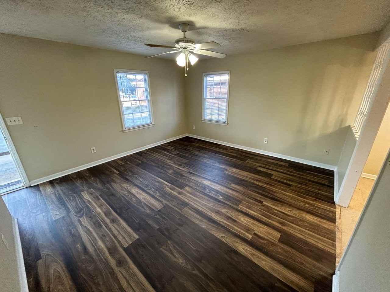 116 Burlington Rd Ne - Photo 5 of 16
