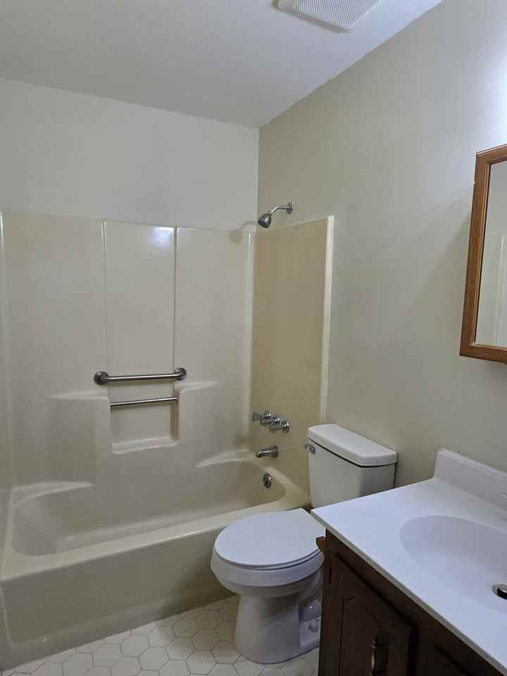 112 Totem Ct - Photo 3 of 10