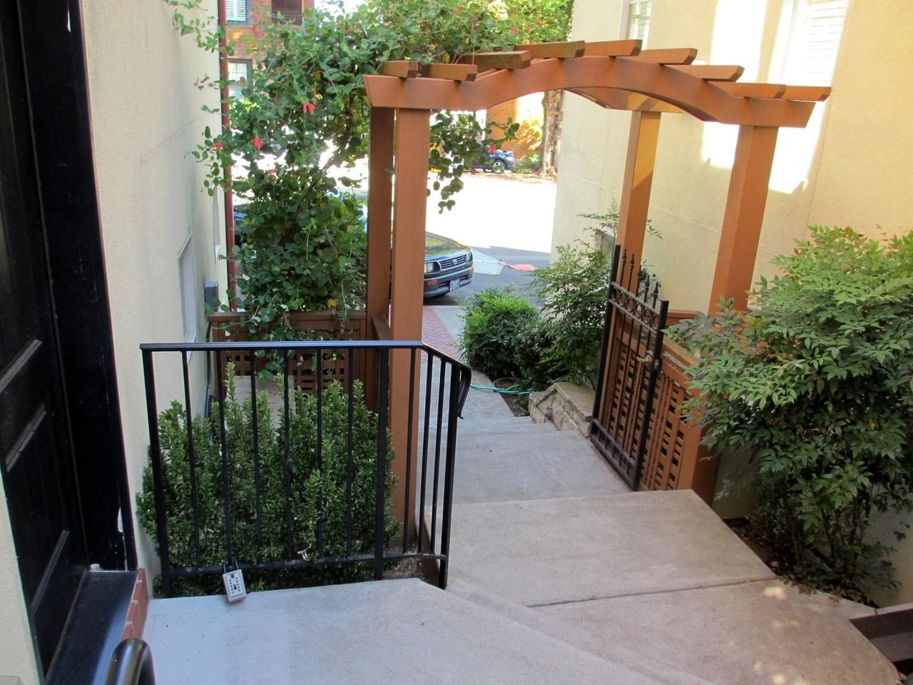 530 2nd St - Photo 2 of 21