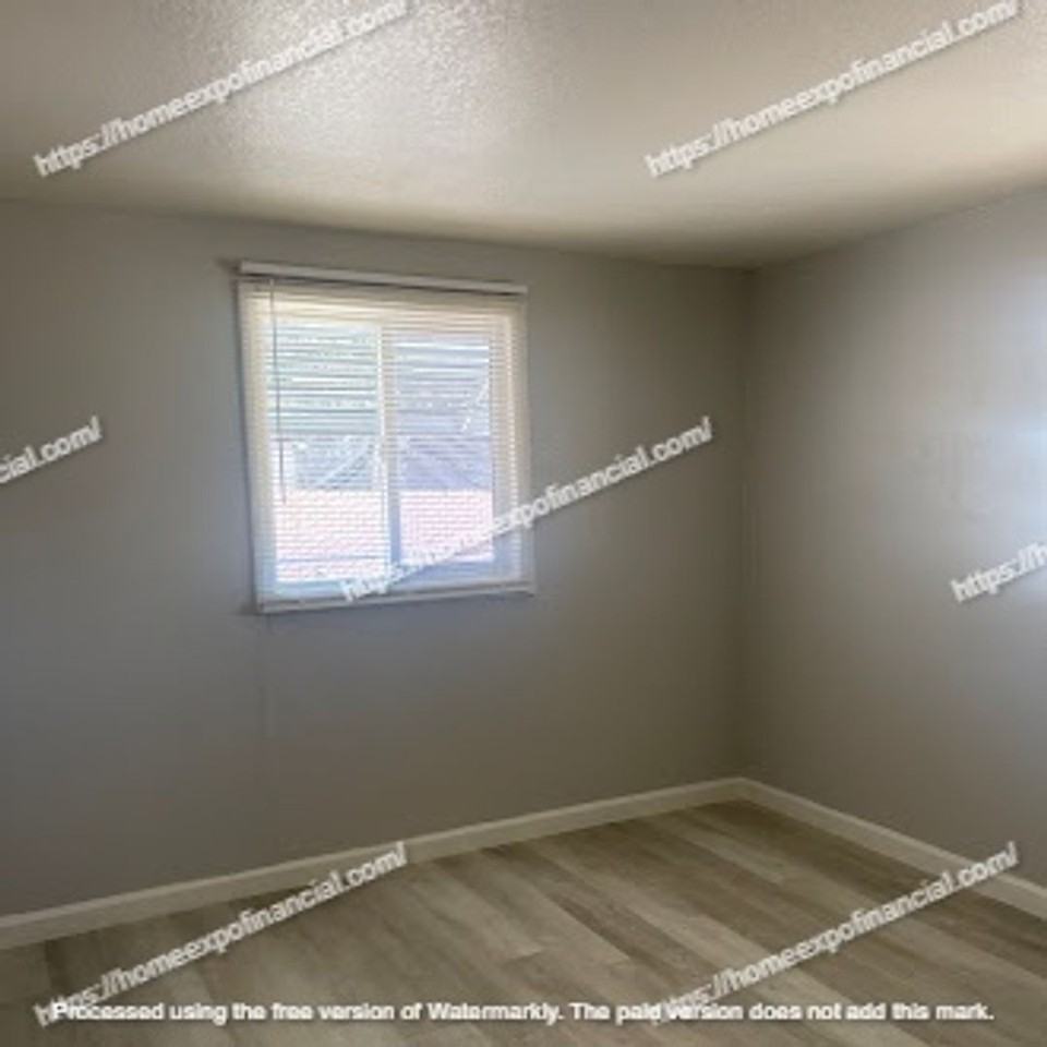 19260 Danbury Ave - Photo 5 of 18