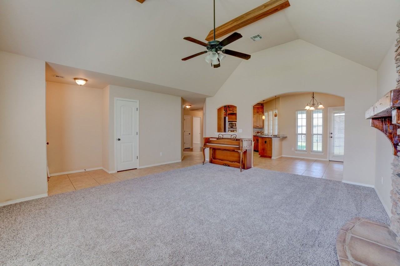 18705 E 49th Pl - Photo 6 of 27
