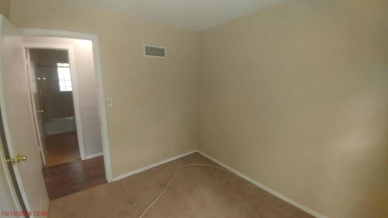 11938 Smalley Ave - Photo 3 of 9