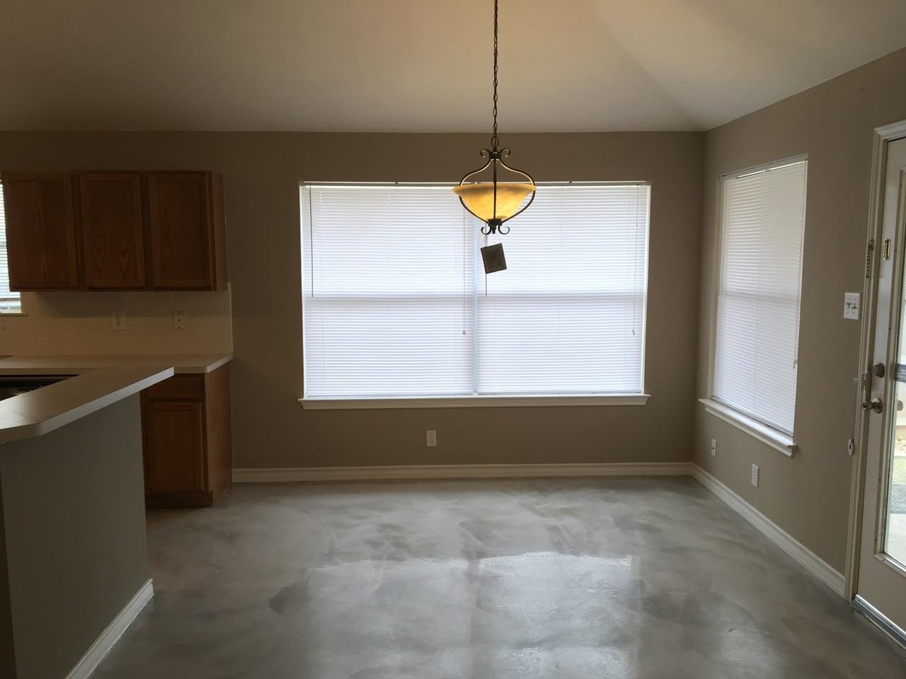 824 Cross Branch Dr - Photo 5 of 16