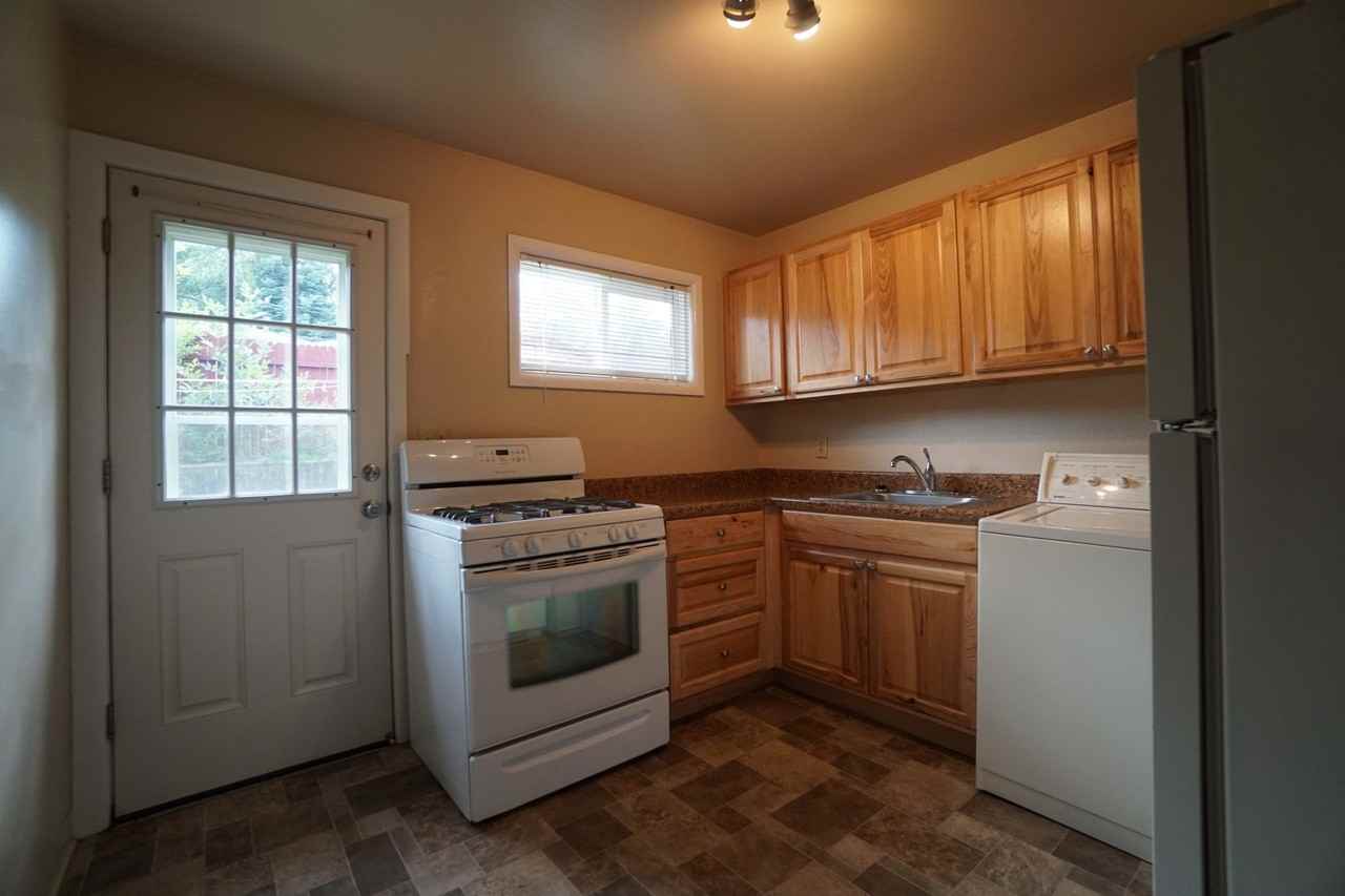 1914 Cascade Lane - Photo 4 of 8