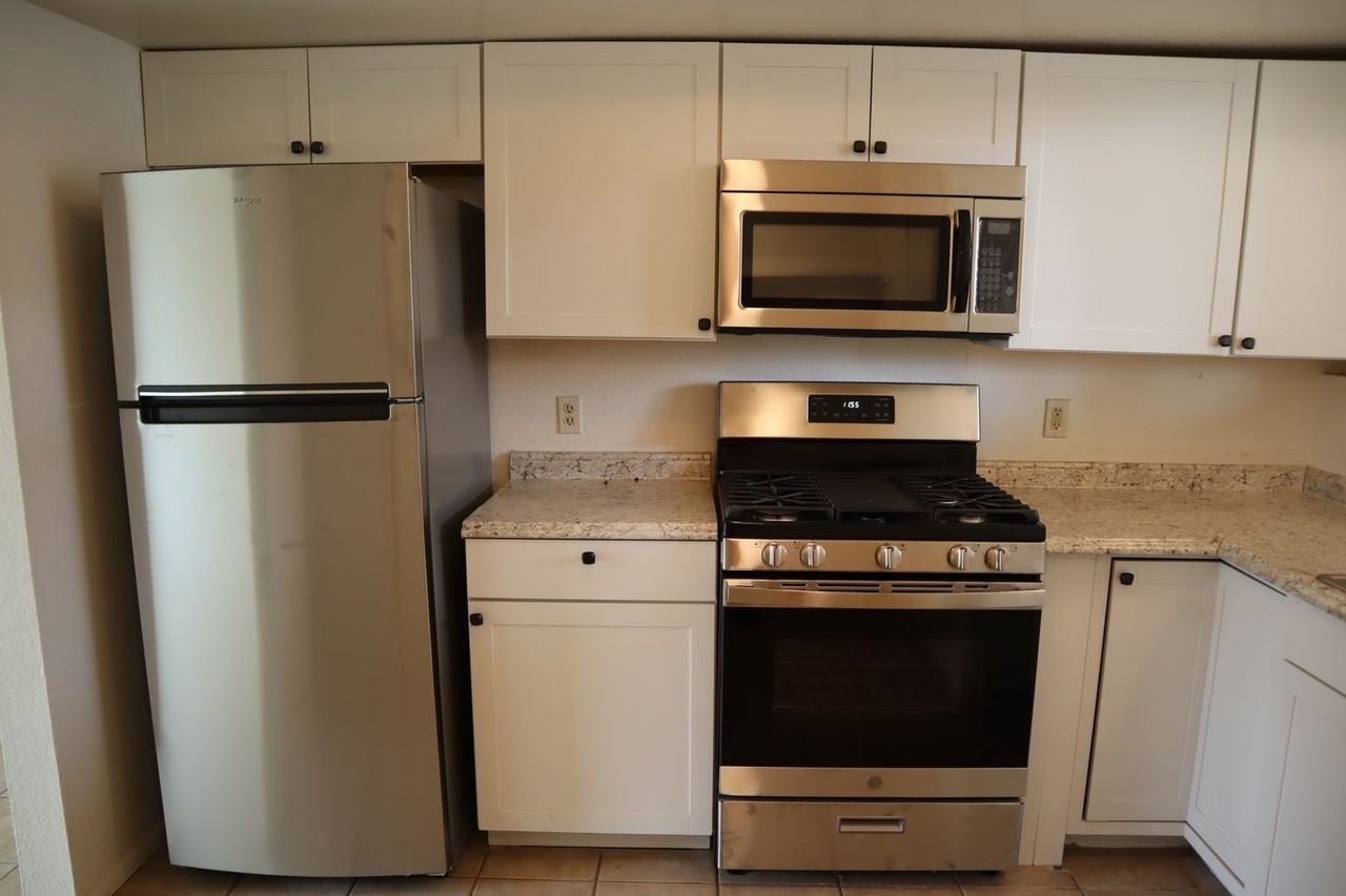 4241 Plaza Oro Loma - Photo 3 of 25