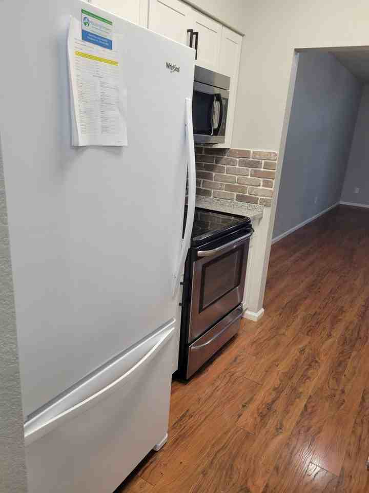 7438 Singing Hills Dr - Photo 7 of 37