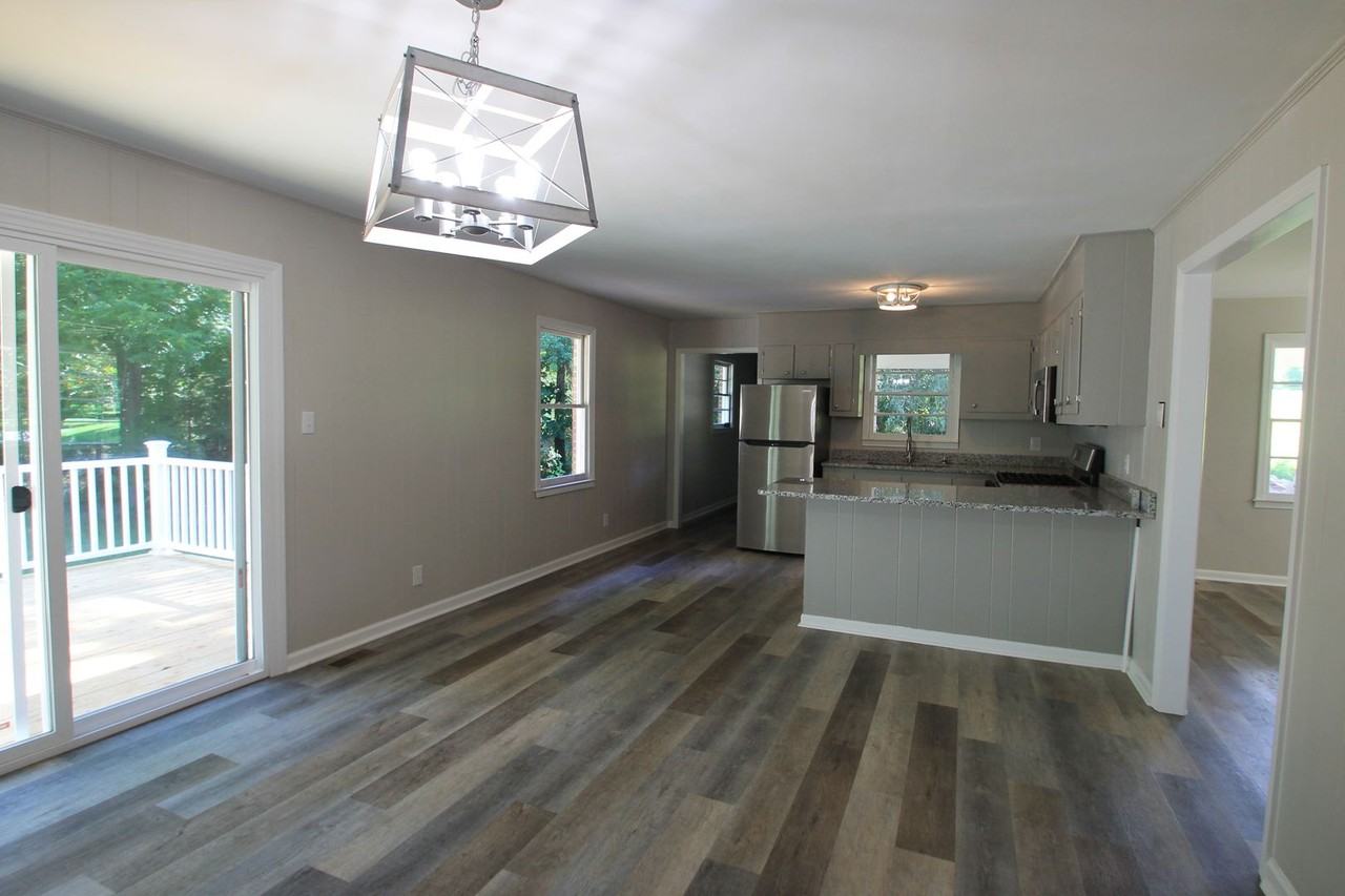 1535 Glasscock Rd - Photo 3 of 17