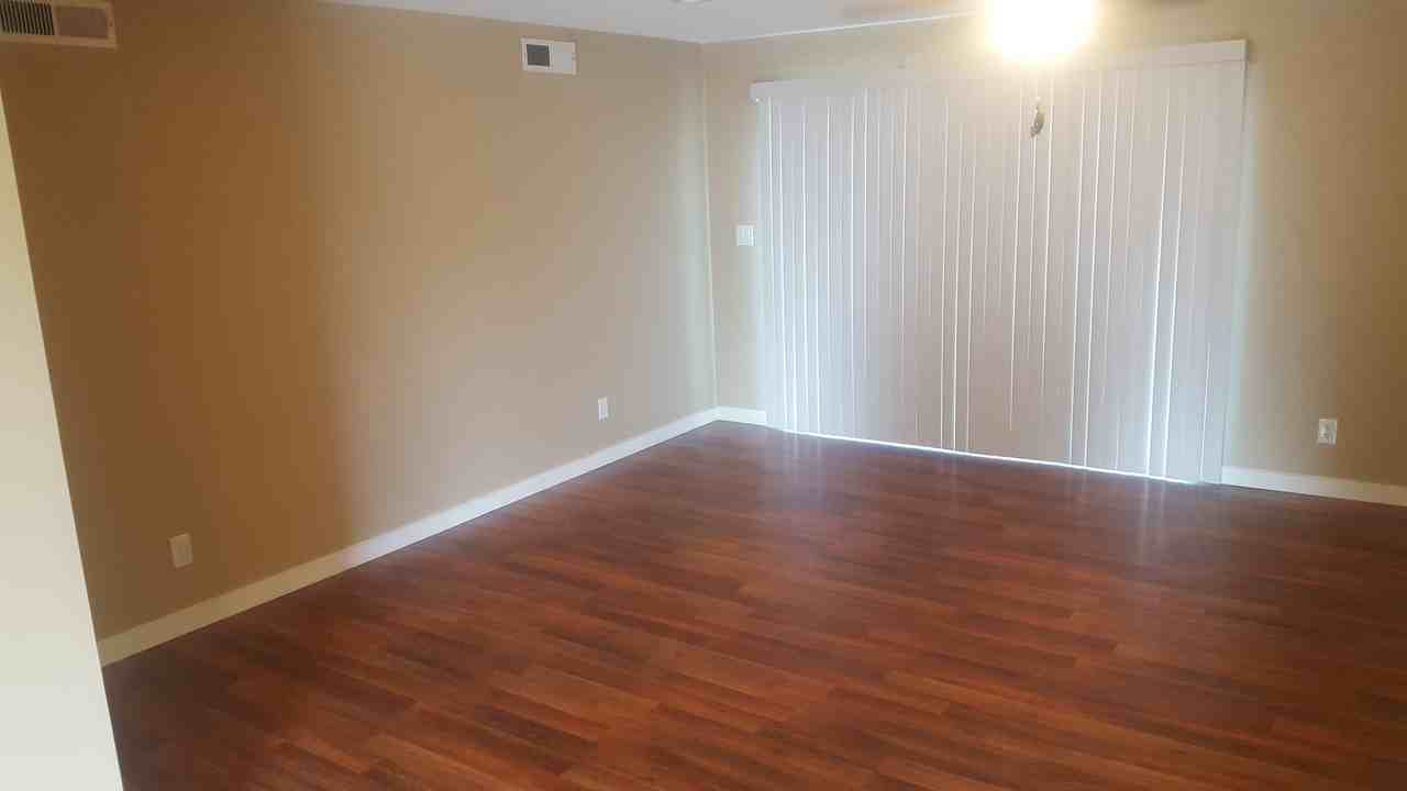 1291 Creswell Dr - Photo 2 of 19