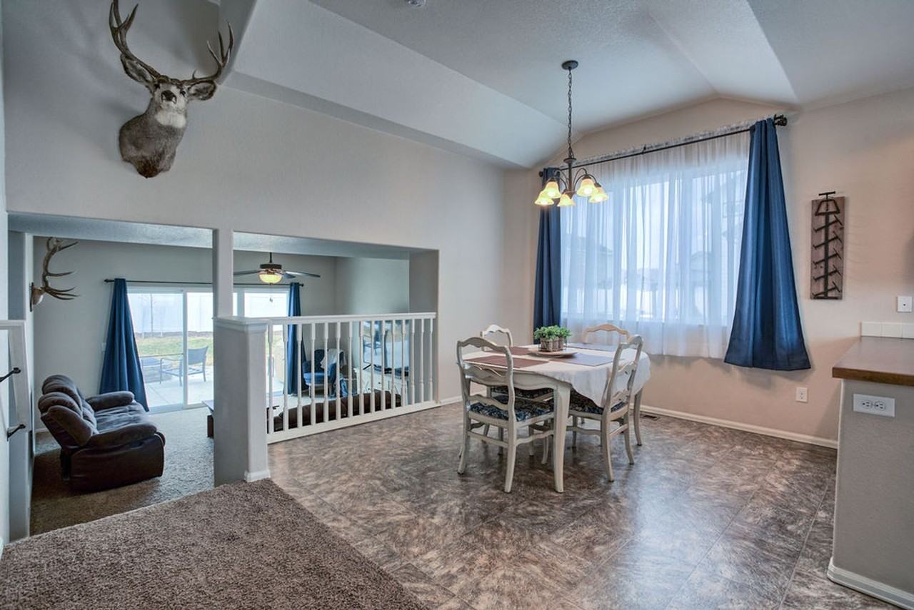 424 Juniper St - Photo 6 of 33