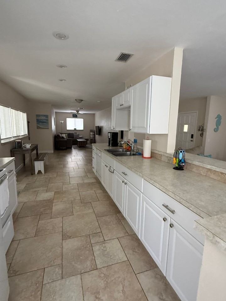 217 5th Ave - Photo 3 of 21