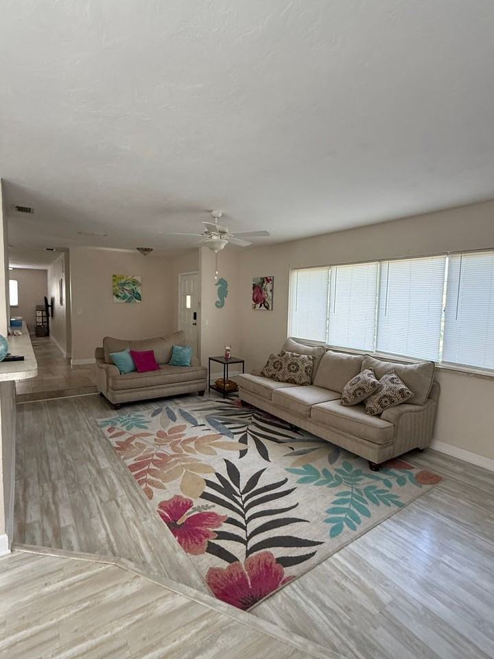 217 5th Ave - Photo 6 of 21