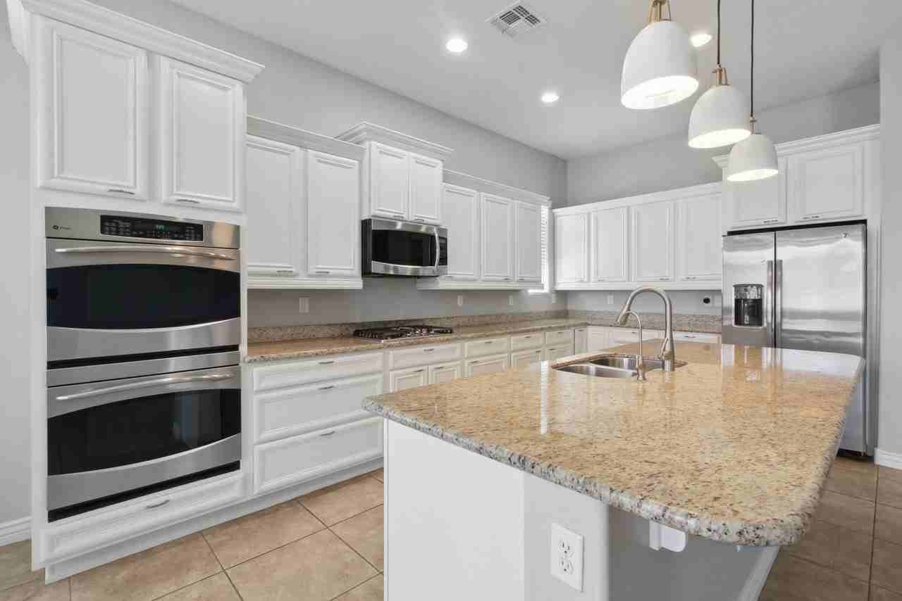 7410 W Buckskin Trl - Photo 3 of 28