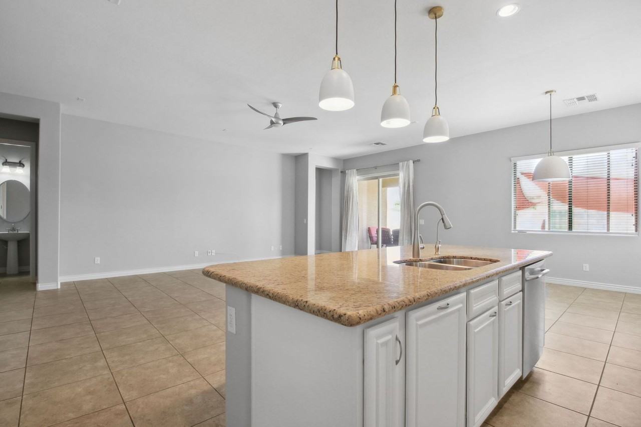 7410 W Buckskin Trl - Photo 5 of 28