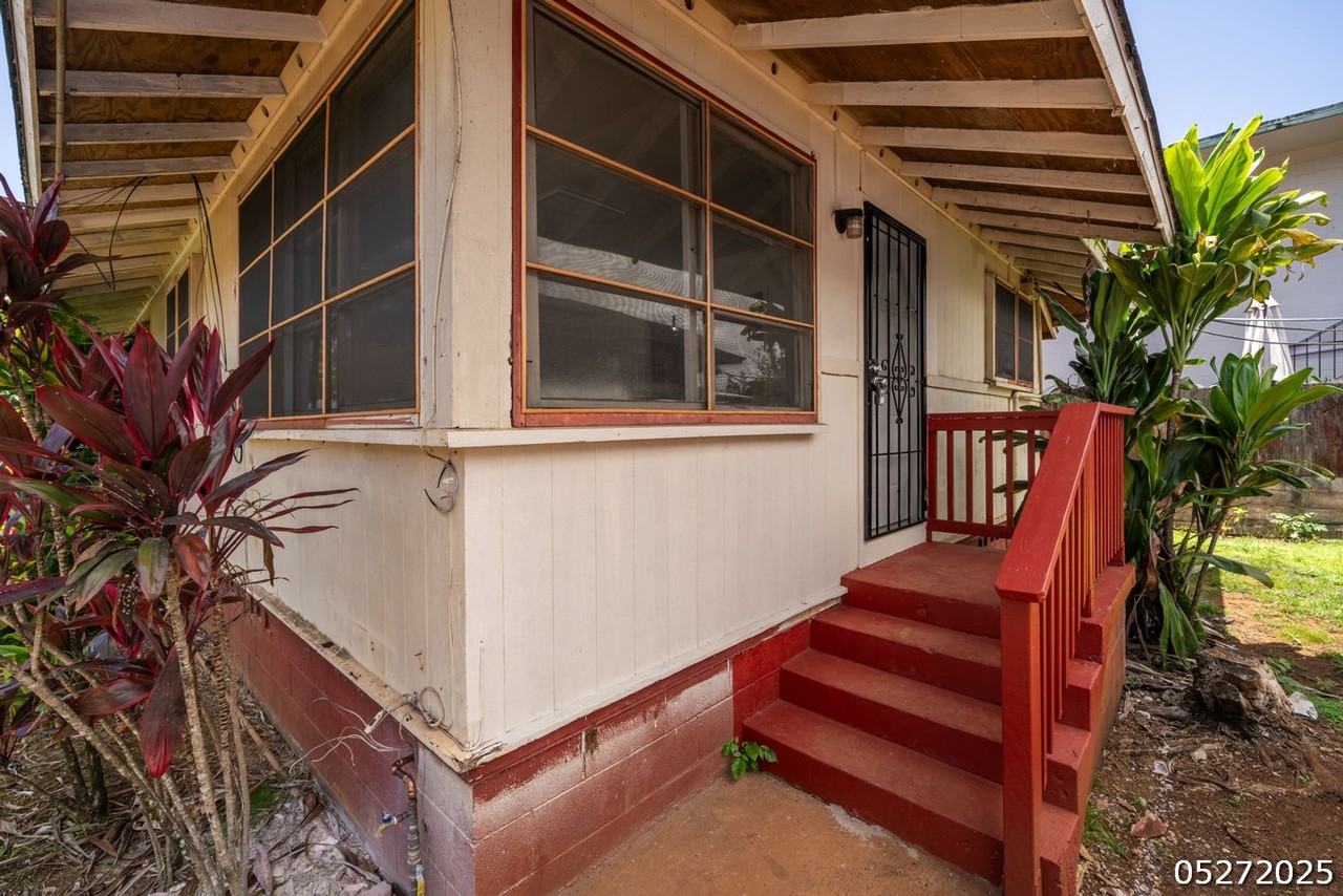 48 Lakeview Cir #1 - Photo 2 of 18