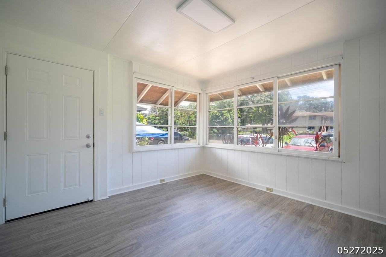 48 Lakeview Cir #1 - Photo 3 of 18