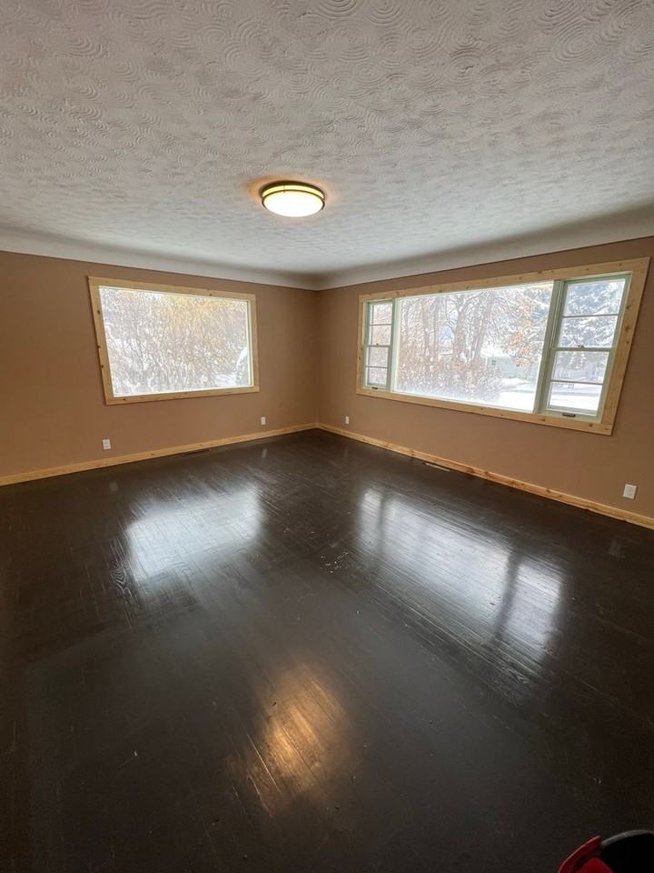 624 N 3rd St - Photo 2 of 17