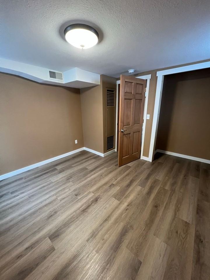 624 N 3rd St - Photo 5 of 17