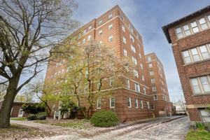 featured image of 2680 N Moreland Blvd