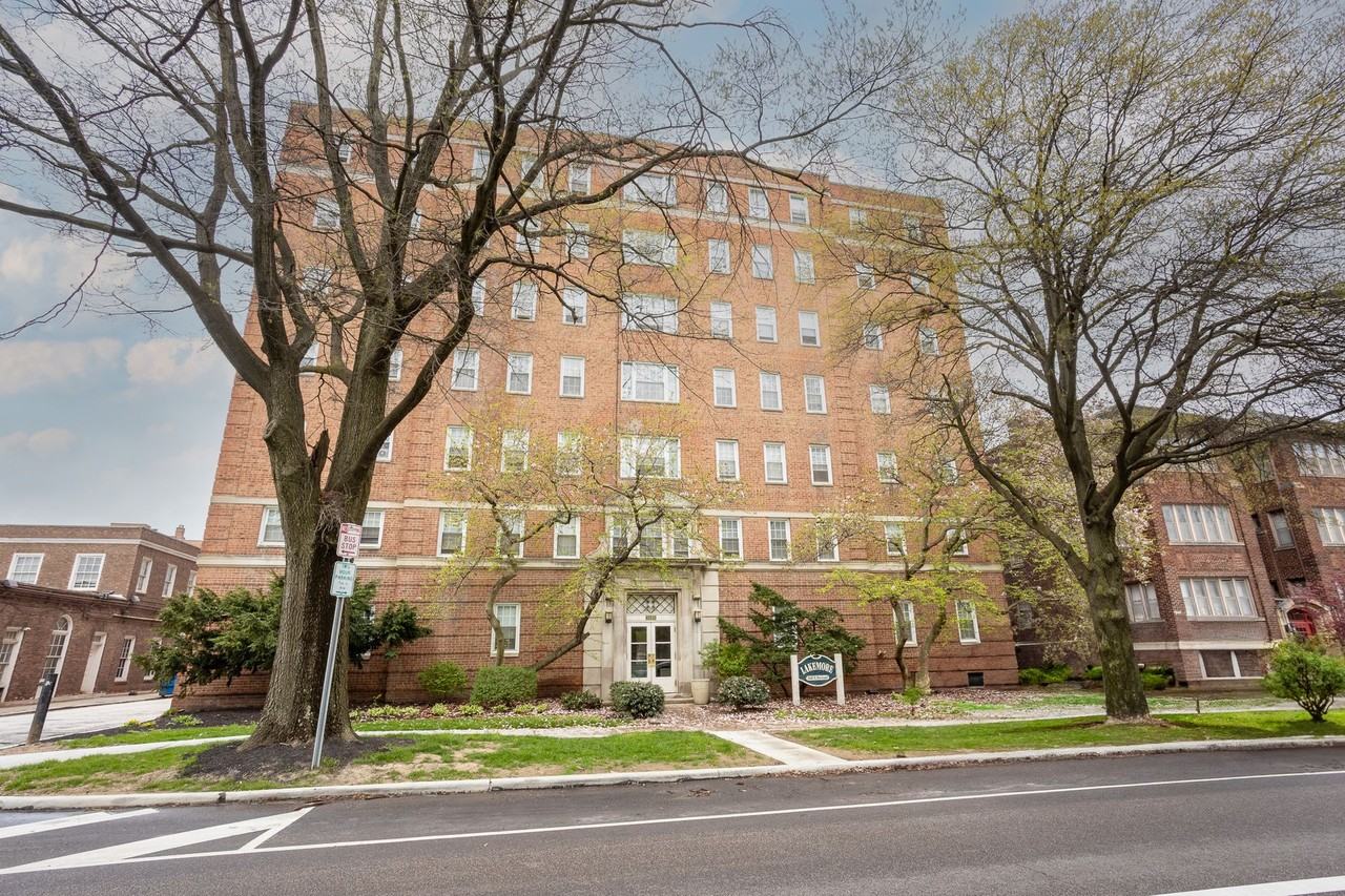 Lakemore Apartments - Photo 2 of 42