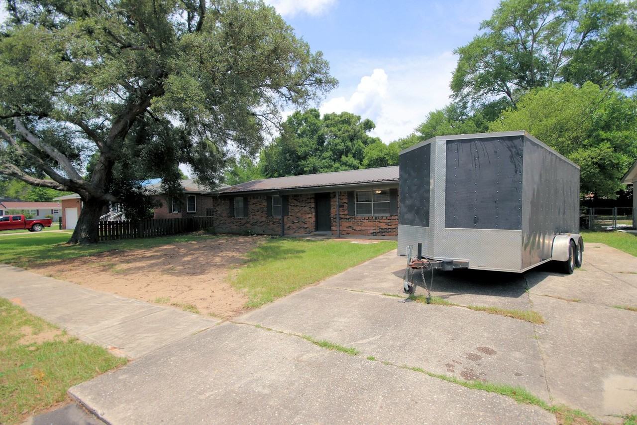 260 Glenview Ave - Photo 4 of 30