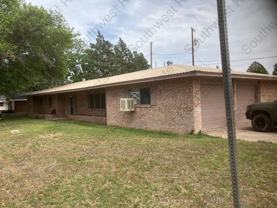 141 Texas Dr - Photo 1 of 1