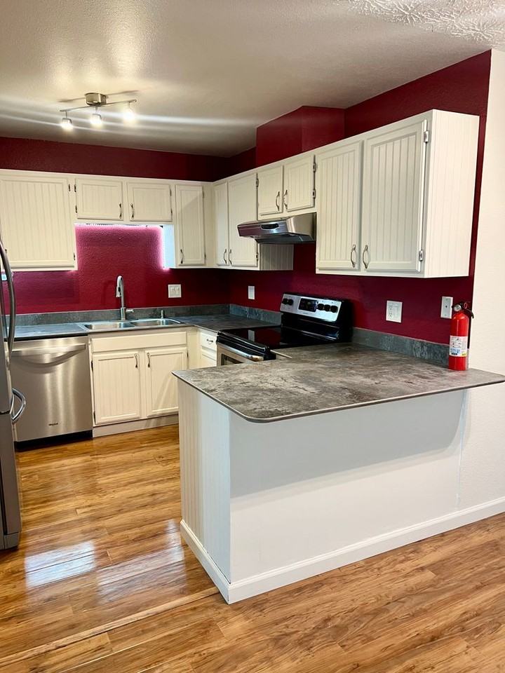 617 King Arthur Cir - Photo 4 of 30