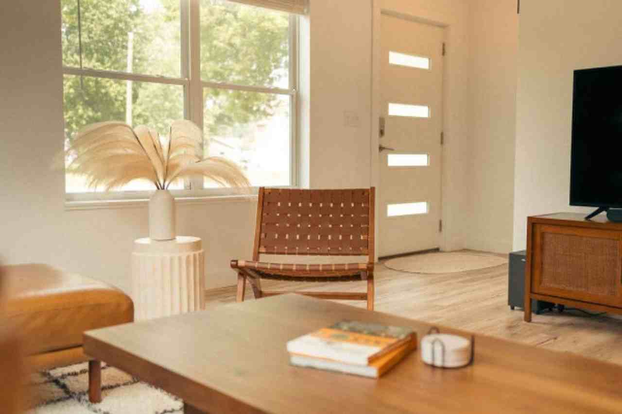 232 S 59th Ave W - Photo 3 of 11