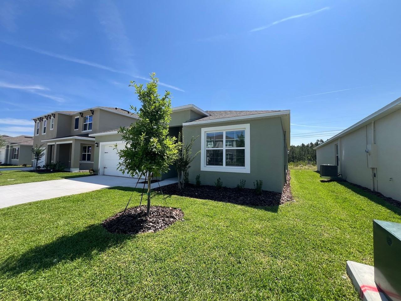 71 Melogold Dr - Photo 2 of 26